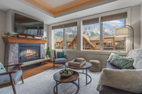 Luxury Rockies Retreat 1BR with Views